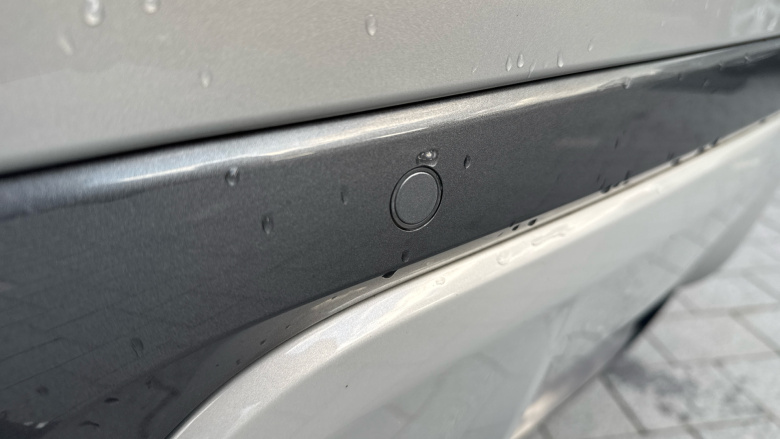 Land Rover Range Rover Evoque 1.5 P300e R-Dynamic HSE 5dr Auto Hatchback